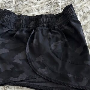 Youth XS Camo Black Shorts